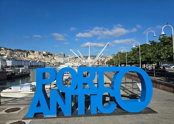 Porto Antico Silenzioso & Moderno - Acquario E Centro Congressi Janov