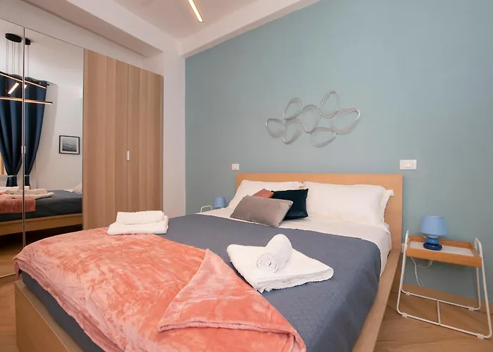 Porto Antico Silenzioso & Moderno - Acquario E Centro Congressi * Генуя